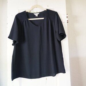 Christophor and Banks Large Petite V Neck Blouse